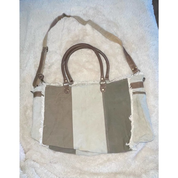 USA WEEKENDER CANVAS TOTE-MADE OUT OF A MILITARY TENT - Picture 2 of 5